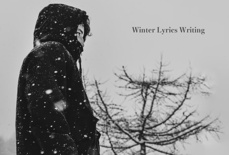 雪景色の中で佇む人物のモノクロ写真（Winter Lyrics Writing の文字入り）